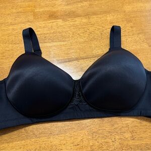 One Black Vanity Fair Bra— size 44C